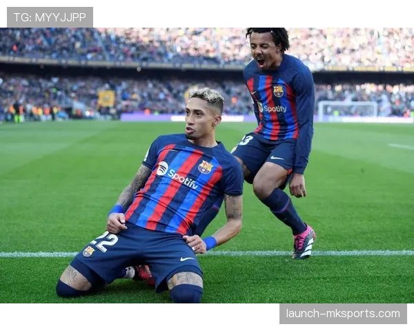 拉菲尼亚状态火热!巴萨边锋助攻进球双丰收,强势回暖引关注 拉菲尼亚状态火热!巴萨边锋助攻进球双丰收,强势回暖引关注