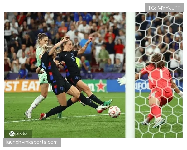 明星球员闪耀日内瓦球场，国际友谊赛精彩纷呈