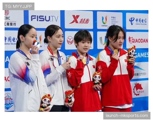 掌敏洁跳水完回家还得自己叠被子？